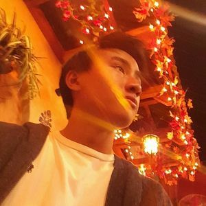 Meet your Posher, Davis